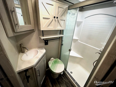 2023 Keystone Fuzion 430 RV Photo 4