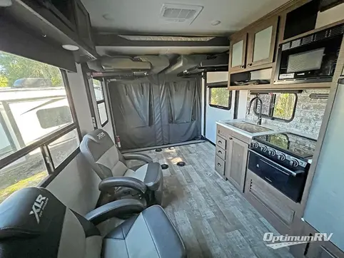 2021 Forest River XLR Hyper Lite 2513 RV Photo 2