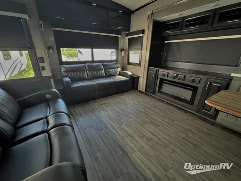 2021 Jayco Pinnacle 36KPTS RV Photo 2