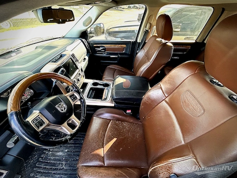 2016 Dodge RAM Longhorn 3500 RV Photo 4