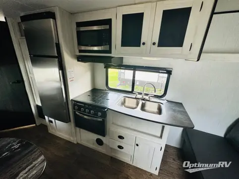 2022 Heartland Trail Runner 25JM RV Photo 3
