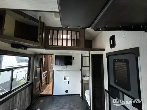 2021 Heartland Cyclone 4005 RV Photo 4