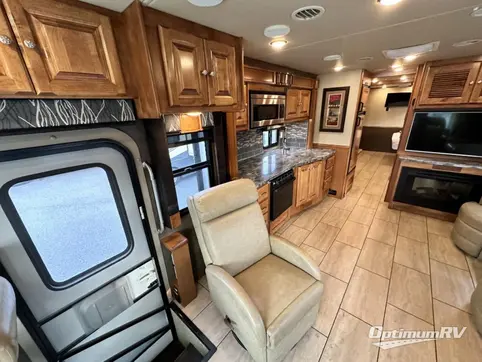 2016 Tiffin Allegro 35 QBA RV Photo 2