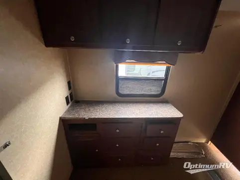 2011 Forest River Rockwood Wind Jammer 3065W RV Photo 4