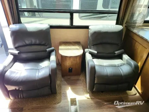 2015 Keystone Sprinter 295RKS RV Photo 4