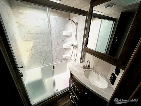 2022 Keystone Cougar 290RLS RV Photo 4