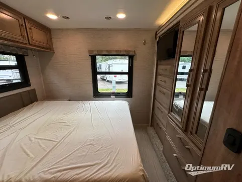 2021 Entegra Odyssey 31F RV Photo 4