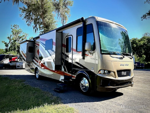 Used 2021 Newmar Bay Star 3226 Featured Photo