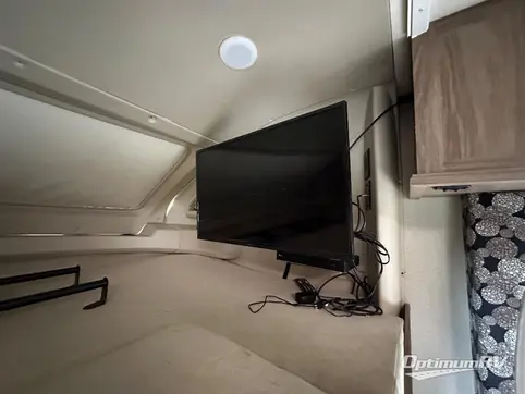 2018 Entegra Esteem 31L RV Photo 2