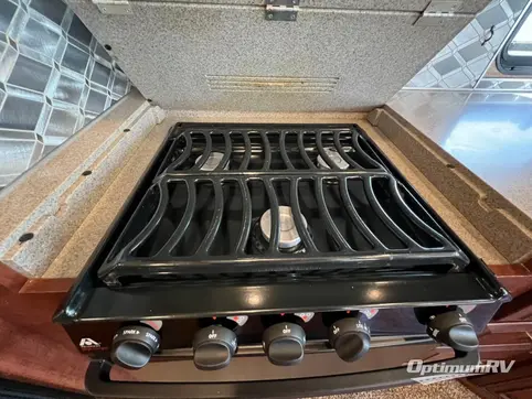 2017 Newmar Canyon Star 3513 RV Photo 4