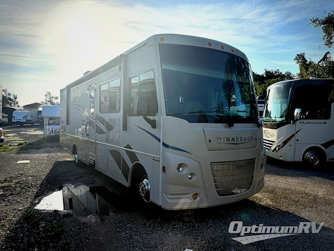 Used 2017 Winnebago Vista 31BE Featured Photo