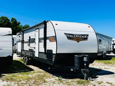 Used 2022 Forest River Wildwood 31KQBTS Featured Photo