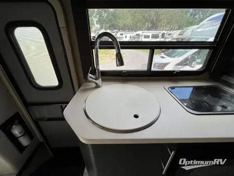 2016 Thor Compass 23TR RV Photo 3