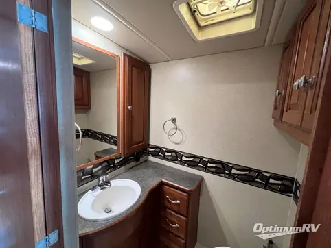 2016 Winnebago Sightseer 36Z RV Photo 4