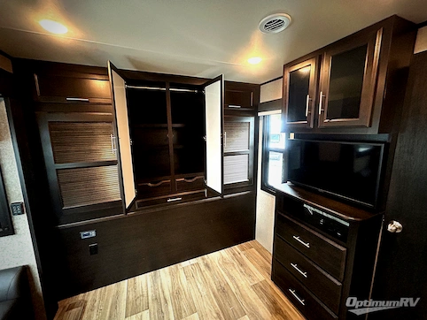 2021 Jayco Eagle 340DROK RV Photo 3