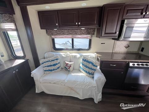 2014 Dutchmen Infinity 3210RE RV Photo 3