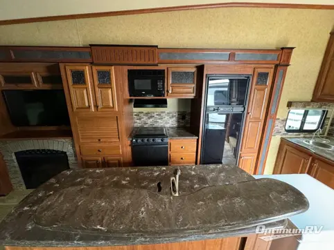 2013 Jayco Eagle Premier 361MKQS RV Photo 3