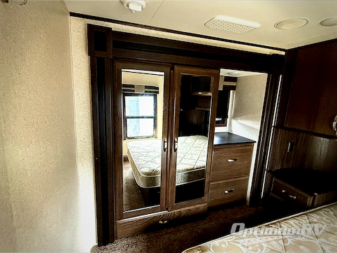 2018 Jayco Seismic 4114 RV Photo 3