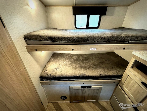 2022 Cruiser Shadow Cruiser 280QBS RV Photo 4