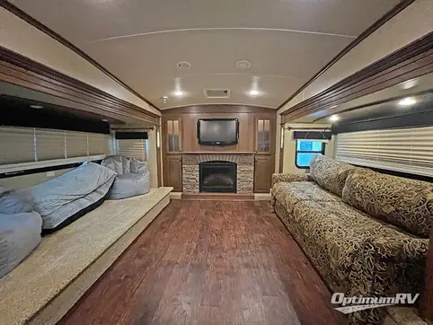 2014 Jayco Pinnacle 38FLFS RV Photo 3