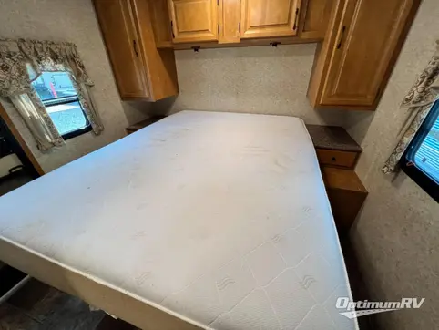 2012 EverGreen RV Ever-Lite 29FK RV Photo 4