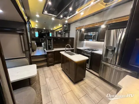 2021 VanLeigh Beacon 42RDB RV Photo 2