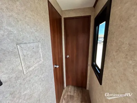 2018 Jayco Eagle 338RETS RV Photo 3
