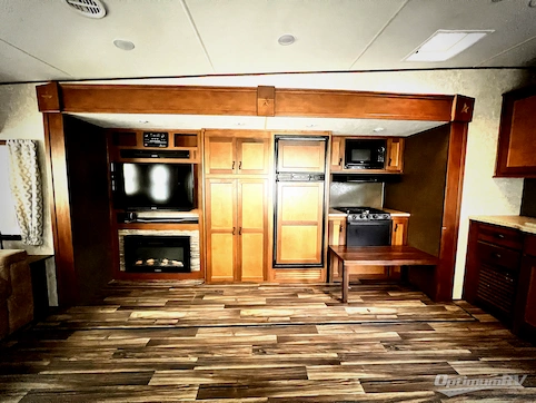 2017 Highland Ridge Open Range Light LF297RLS RV Photo 3