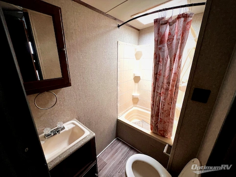 2016 Palomino SolAire Ultra Lite 267BHSK RV Photo 4