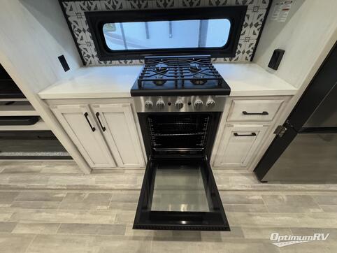 2023 KZ Durango Gold G382MBQ RV Photo 2