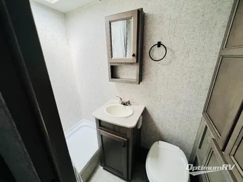 2019 Coachmen Apex Nano 191RBS RV Photo 4
