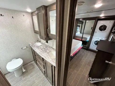 2020 Keystone Montana High Country 331RL RV Photo 3
