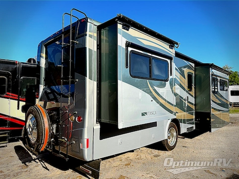 2012 Itasca Sunova 33C RV Photo 2