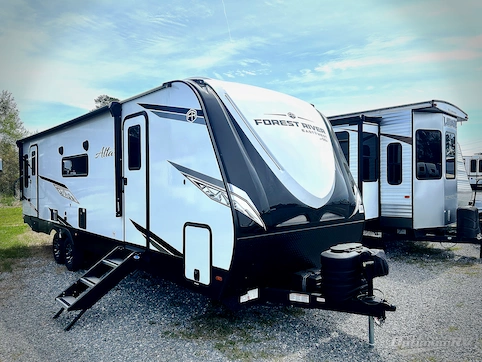 Used 2025 East To West Alta 2850KRL Featured Photo