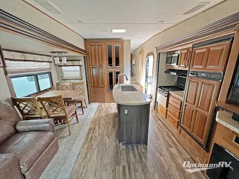 2017 Prime Time Crusader M-297 RV Photo 3