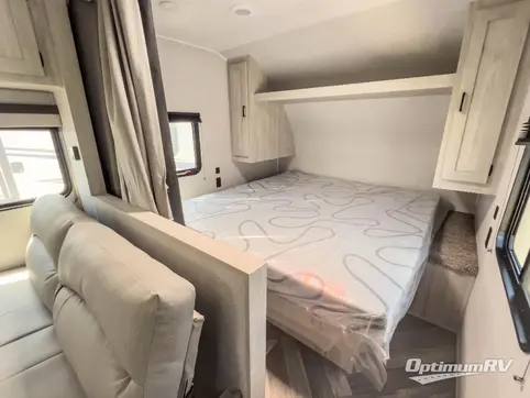 2023 East To West Della Terra 260BHLE RV Photo 3