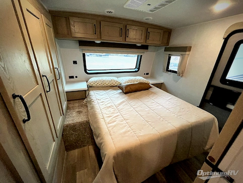 2024 Forest River Flagstaff Super Lite 27BHWS RV Photo 2