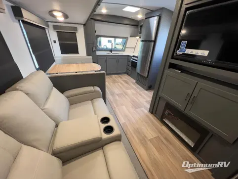 2023 Keystone Premier Ultra Lite 25FKPR RV Photo 2