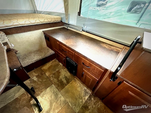 2015 Jayco Jay Series 1207 RV Photo 4