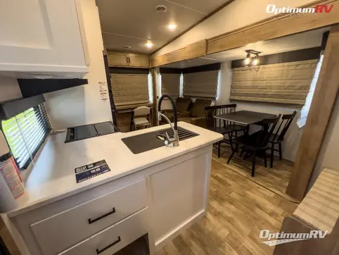 2023 Keystone Arcadia Super Lite 248SLRE RV Photo 2