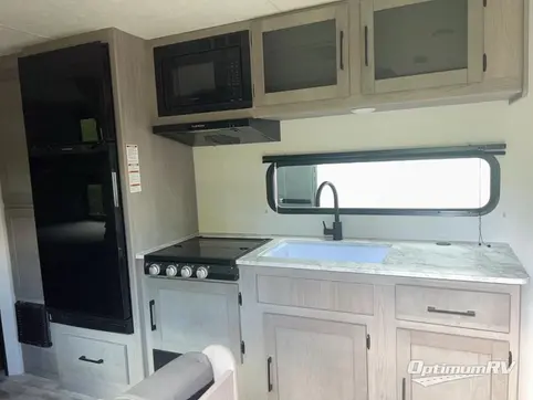2024 Dutchmen Kodiak SE 22SBH RV Photo 2