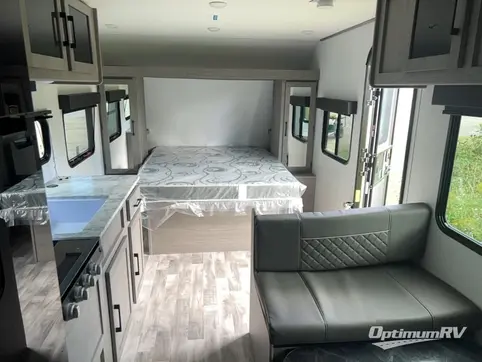 2024 Dutchmen Kodiak SE 22SBH RV Photo 4