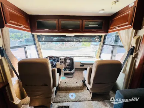 2013 Thor Challenger 37KT RV Photo 2