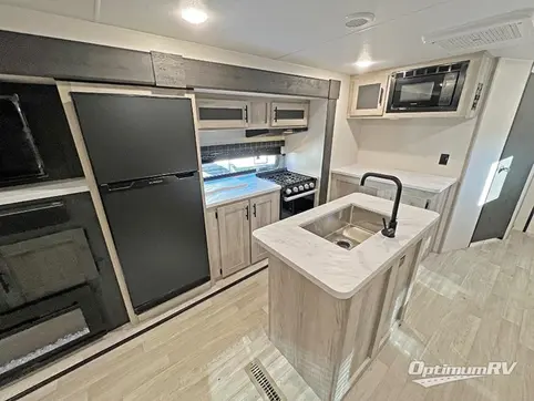 2024 KZ Sportsmen SE 303QBSE RV Photo 2