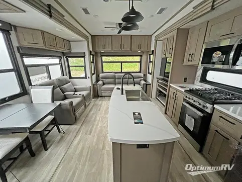 2024 KZ Durango Gold 310RLQ RV Photo 2