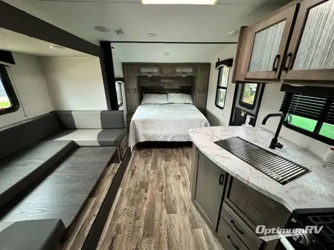 2023 Venture Sonic SN220VBH RV Photo 3