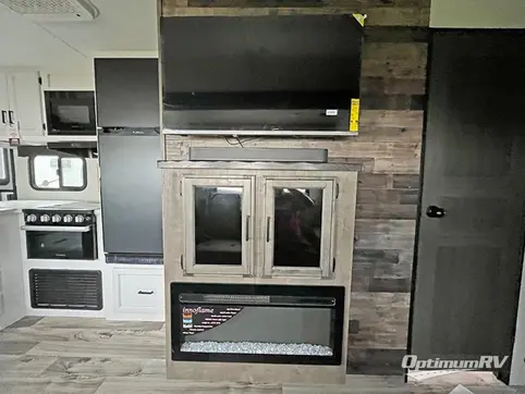 2024 Venture SportTrek ST332VBH RV Photo 2