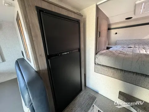 2024 Lance Lance Truck Campers 975 RV Photo 4