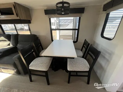 2024 Palomino Puma Destination 37PFL RV Photo 3
