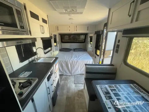 2024 Palomino Puma Ultra Lite 16QBX RV Photo 3